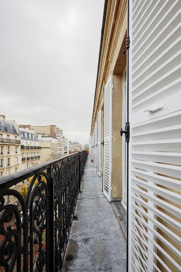 Veeve - Emerald Exuberance Paris Exterior photo